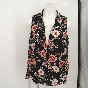 Soho new york & CO large Floral cold shoulder blouse